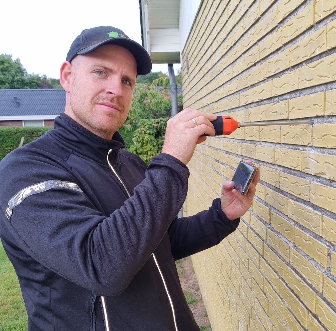 Hvad er Hulmursisolering  - Tjek Af Isoleringen